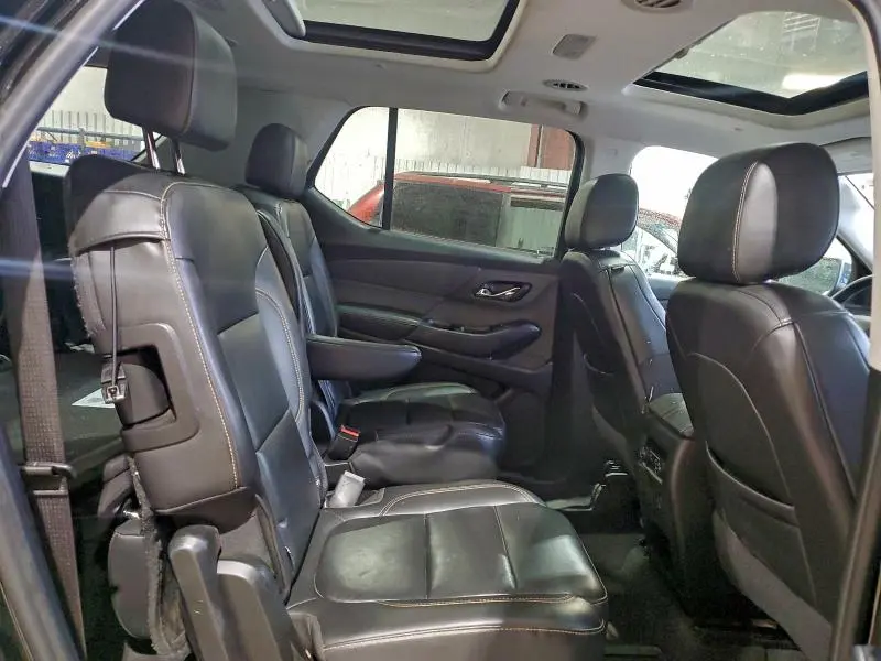 2021 CHEVROLET TRAVERSE LT  