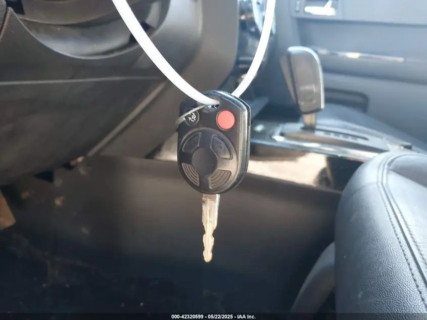 2011 FORD ESCAPE LIMITED