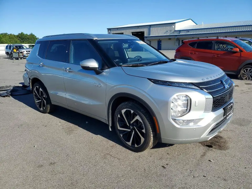 2023 MITSUBISHI OUTLANDER SEL  