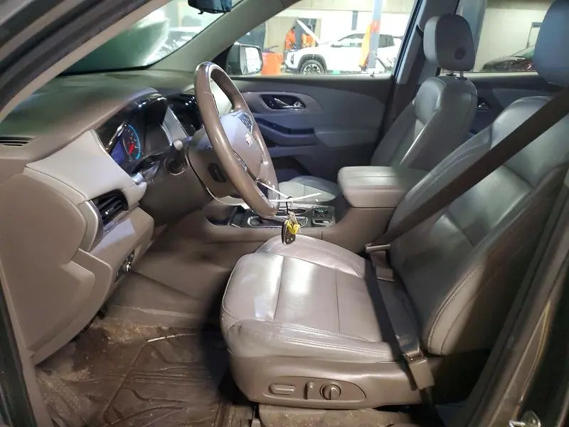 2020 CHEVROLET TRAVERSE LT  