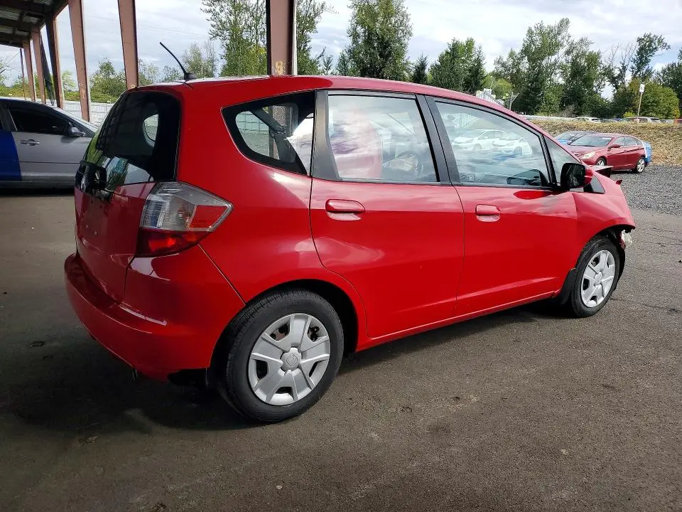 2013 HONDA FIT   