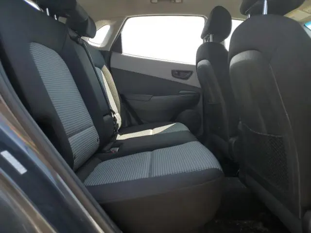 2019 HYUNDAI KONA SE  