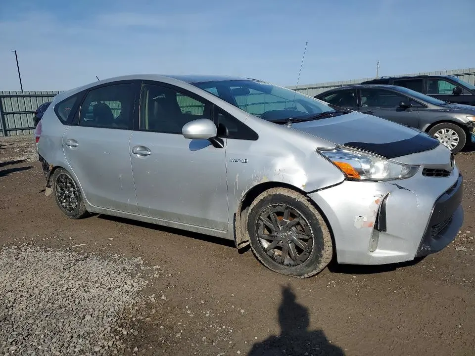 2017 TOYOTA PRIUS V TWO  