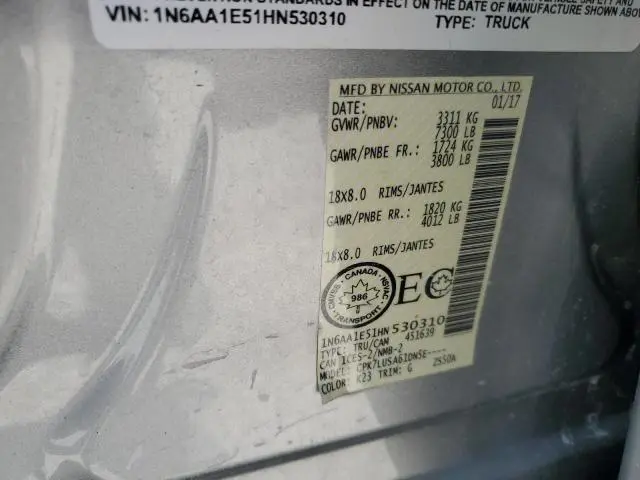 2017 NISSAN TITAN SV  