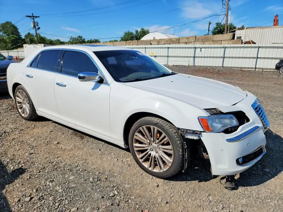 2011 CHRYSLER 300C HEMI C  