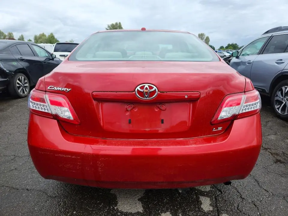 2010 TOYOTA CAMRY LE  