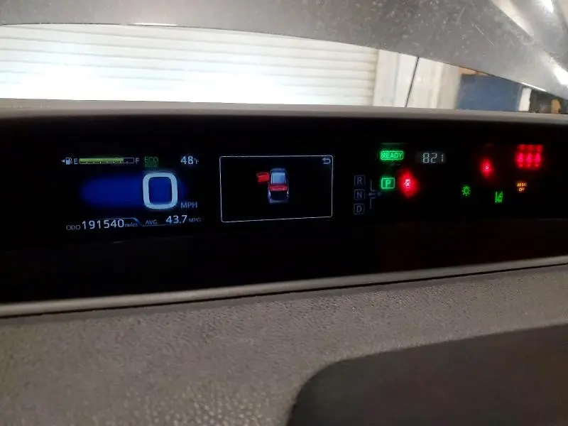 2017 TOYOTA PRIUS THREE  