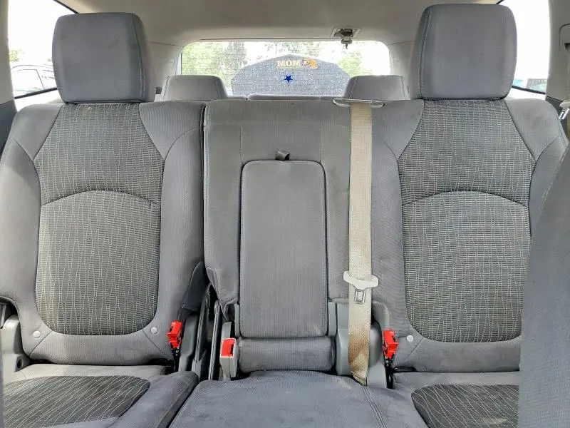 2016 CHEVROLET TRAVERSE LS  