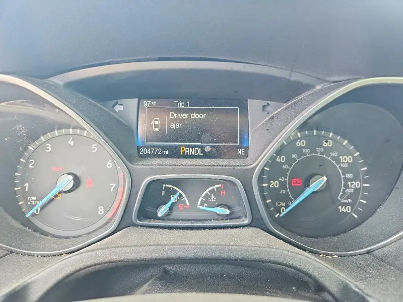 2015 FORD FOCUS SE  