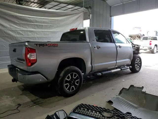 2018 TOYOTA TUNDRA CREWMAX SR5