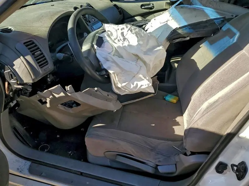 2010 NISSAN ALTIMA BASE  