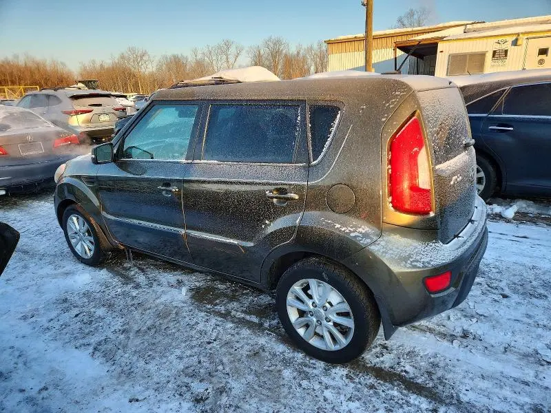 2013 KIA SOUL +  