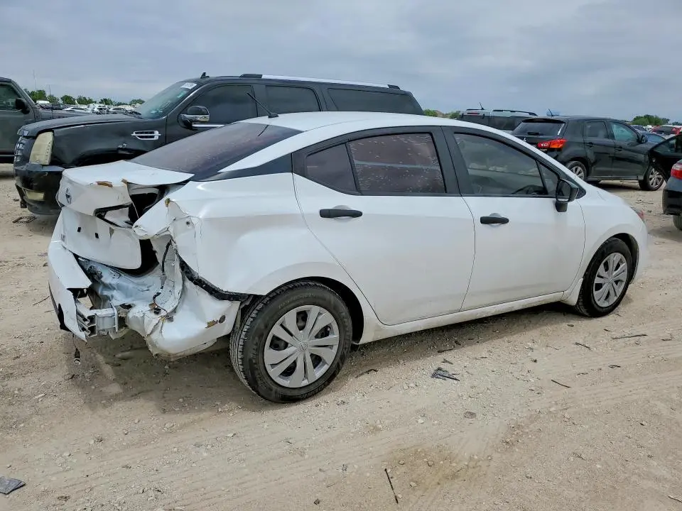 2021 NISSAN VERSA S  