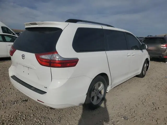2015 TOYOTA SIENNA LE  