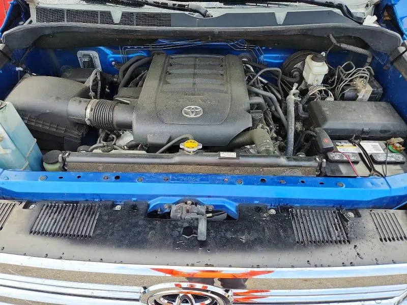 2017 TOYOTA TUNDRA SR5  