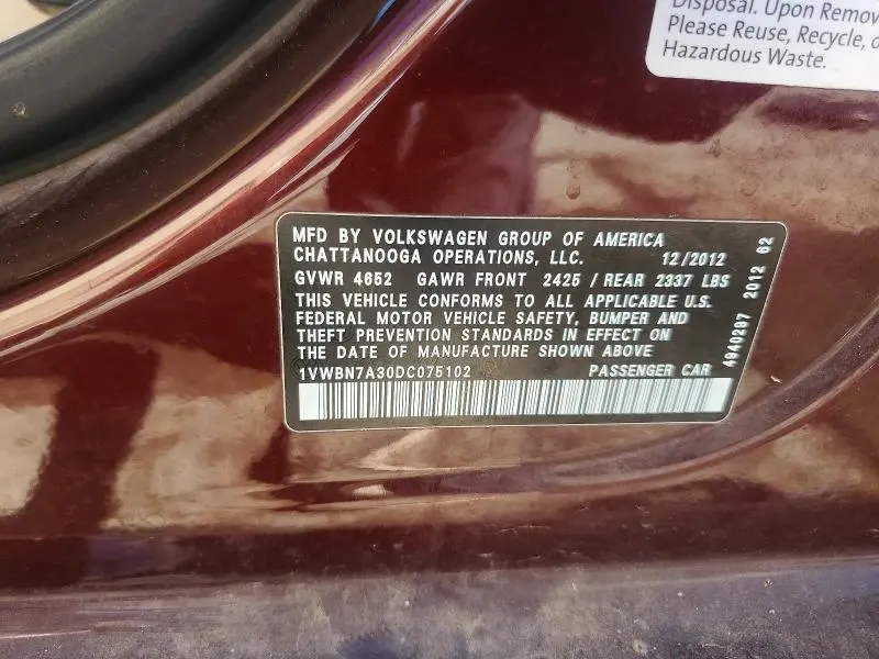 2013 VOLKSWAGEN PASSAT SE  