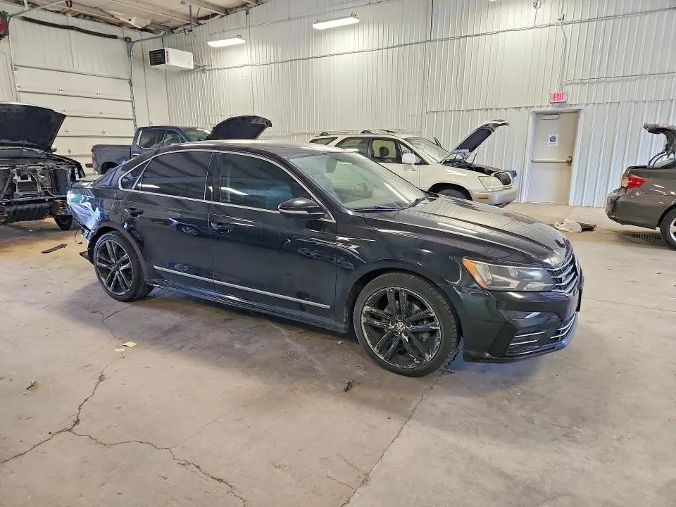 2017 VOLKSWAGEN PASSAT R-LINE  
