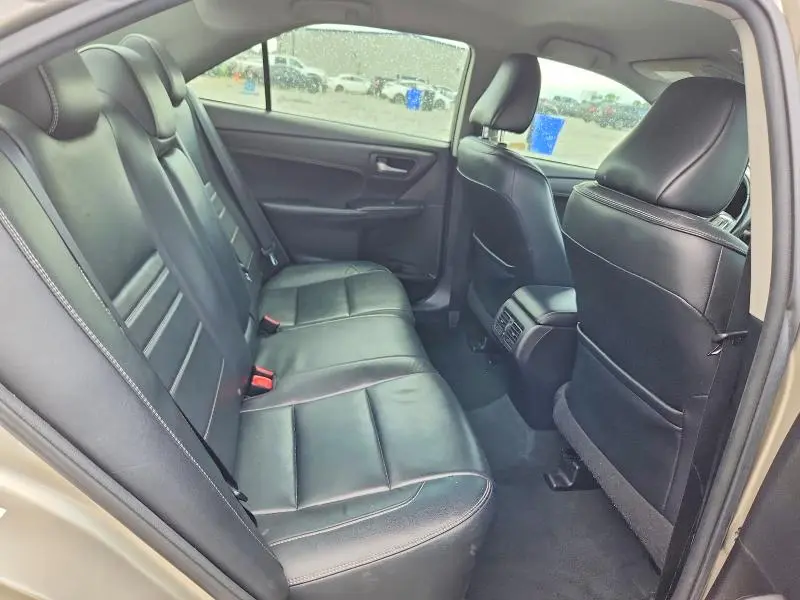 2017 TOYOTA CAMRY XLE  