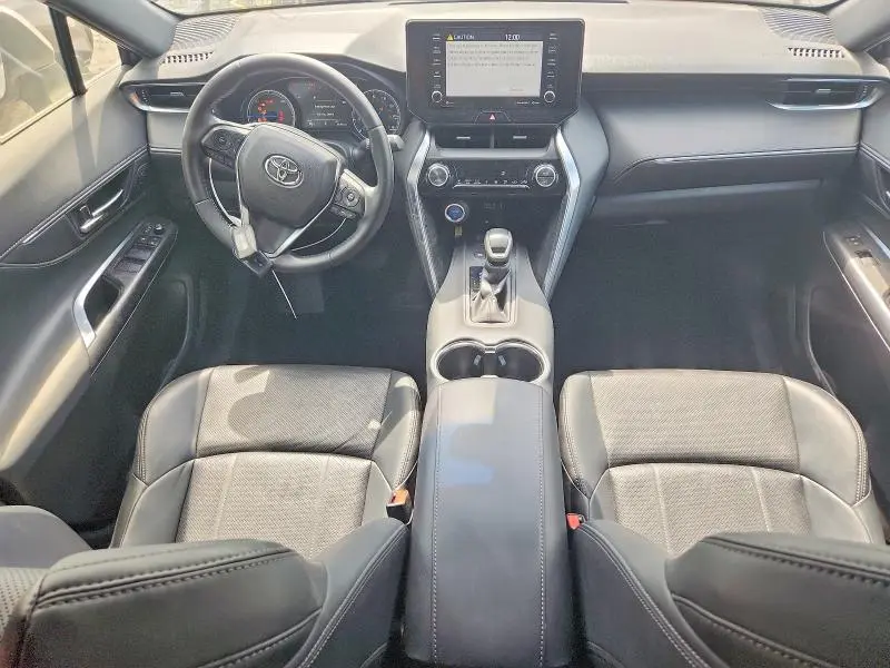 2021 TOYOTA VENZA XLE  