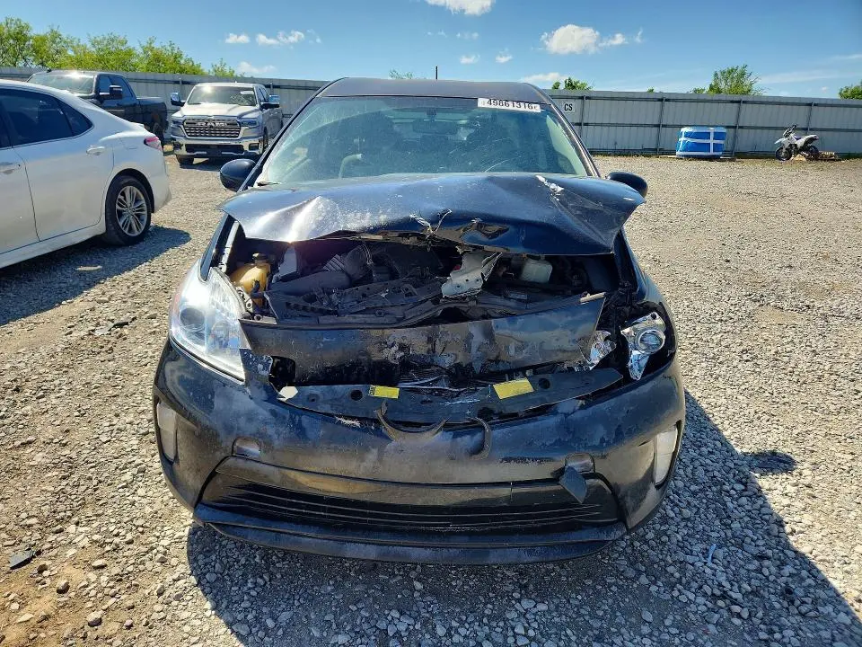 2013 TOYOTA PRIUS TWO  