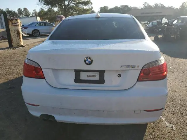 2010 BMW 528 XI  