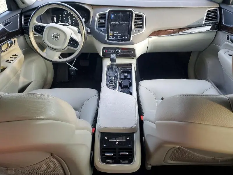 2019 VOLVO XC90 T5 MOMENTUM  