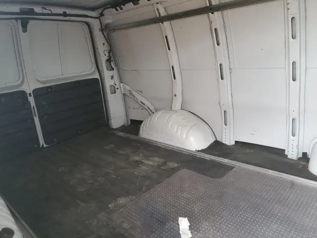 2017 CHEVROLET EXPRESS G2500   