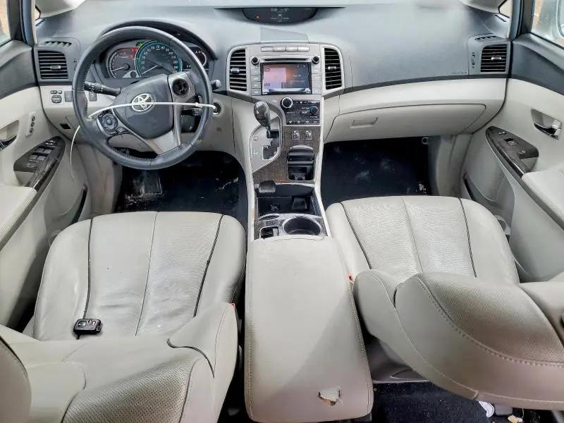 2015 TOYOTA VENZA LE  