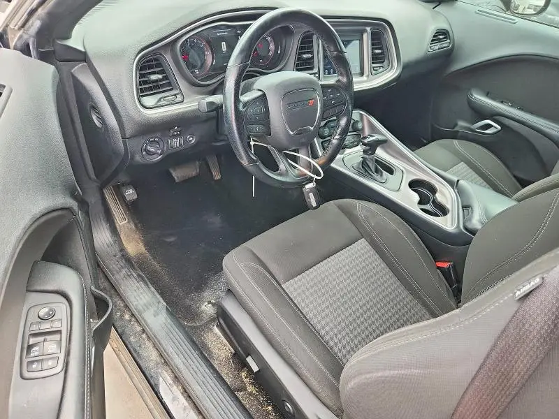 2021 DODGE CHALLENGER SXT  