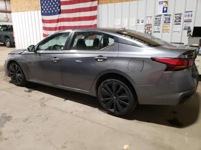 2022 NISSAN ALTIMA SR  