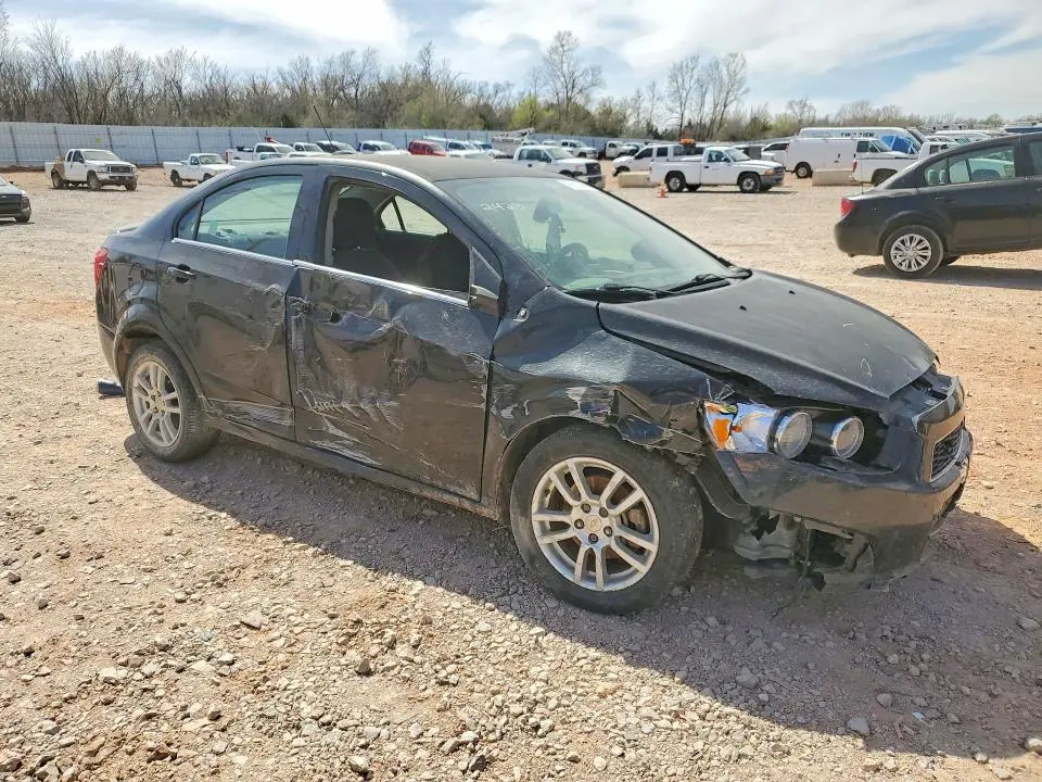 2016 CHEVROLET SONIC LT  