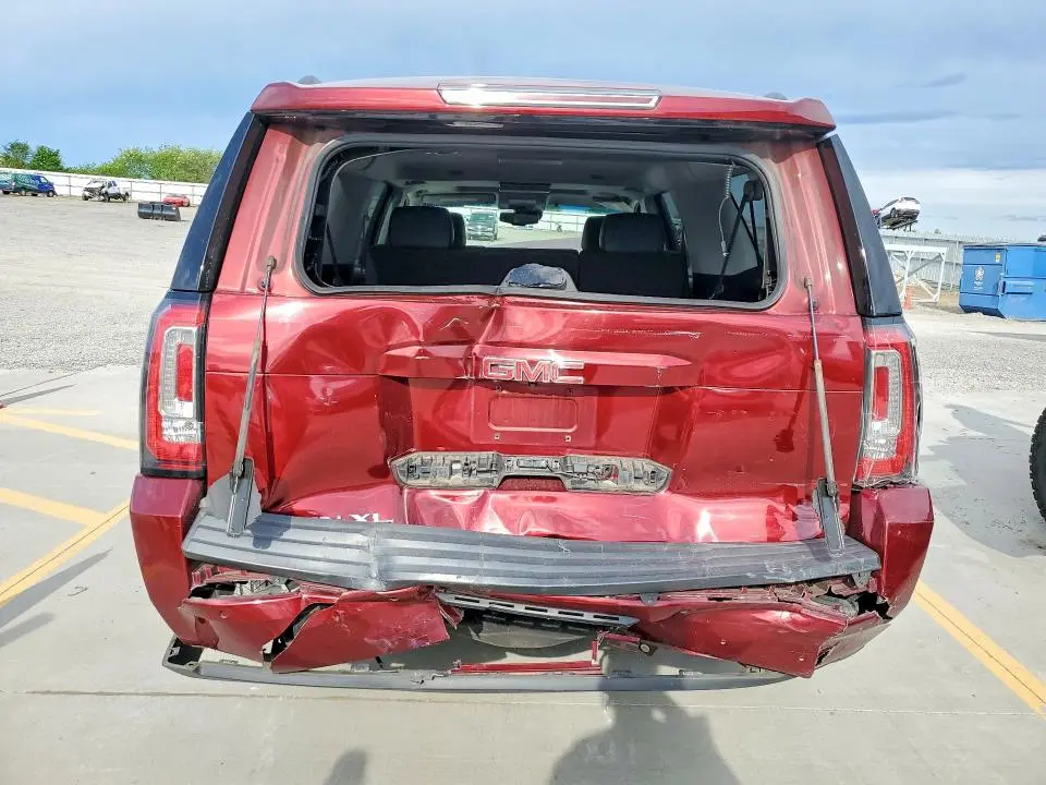 2017 GMC YUKON XL K1500 SLT  