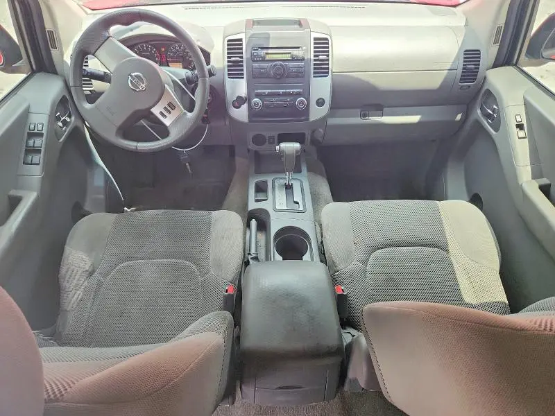 2010 NISSAN FRONTIER   