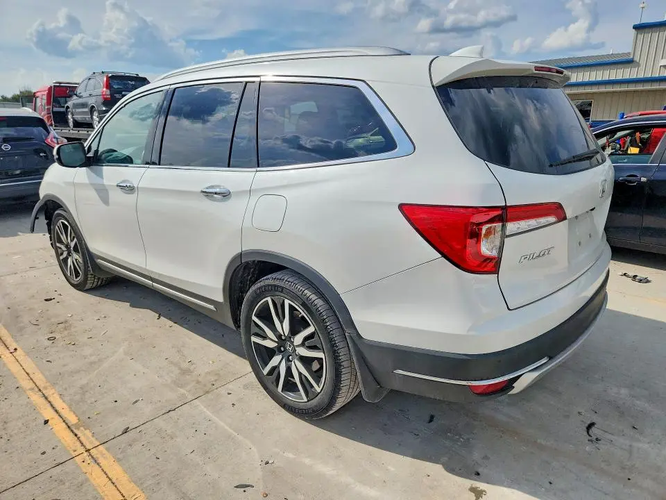 2022 HONDA PILOT TOURING  