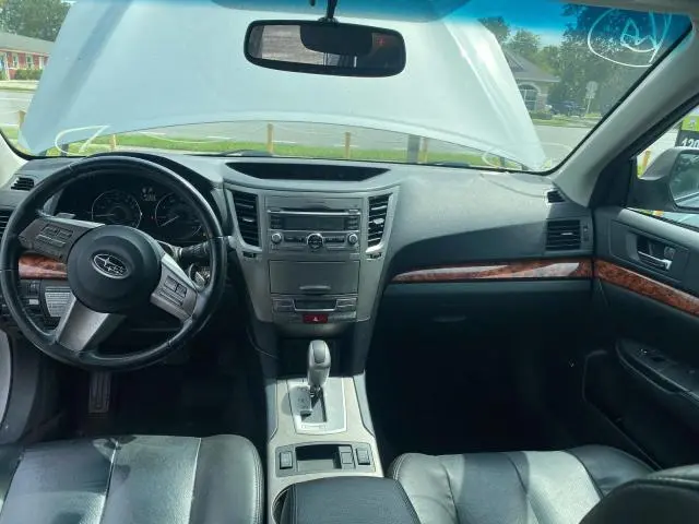 2010 SUBARU OUTBACK 2.5I LIMITED  