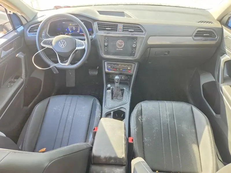 2022 VOLKSWAGEN TIGUAN SE  