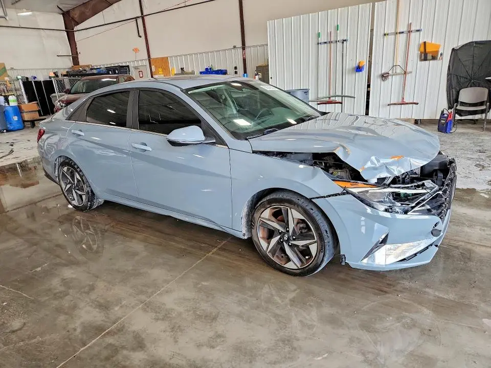 2021 HYUNDAI ELANTRA SEL  