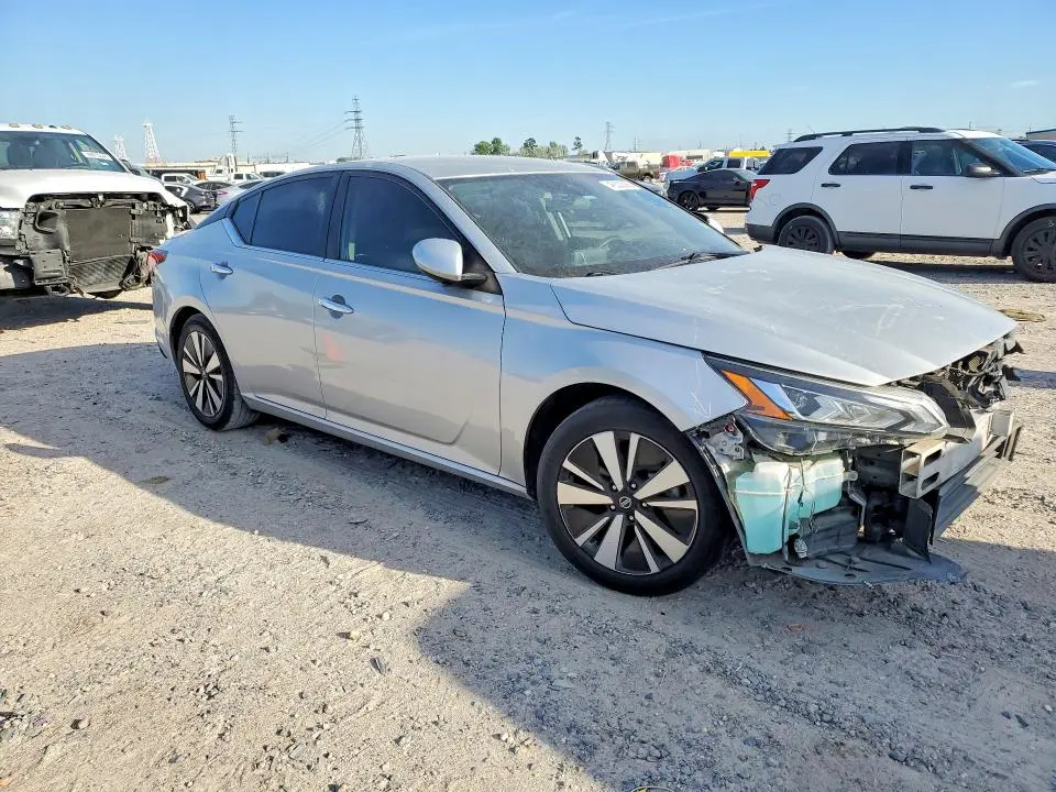 2021 NISSAN ALTIMA 2.5 SV  