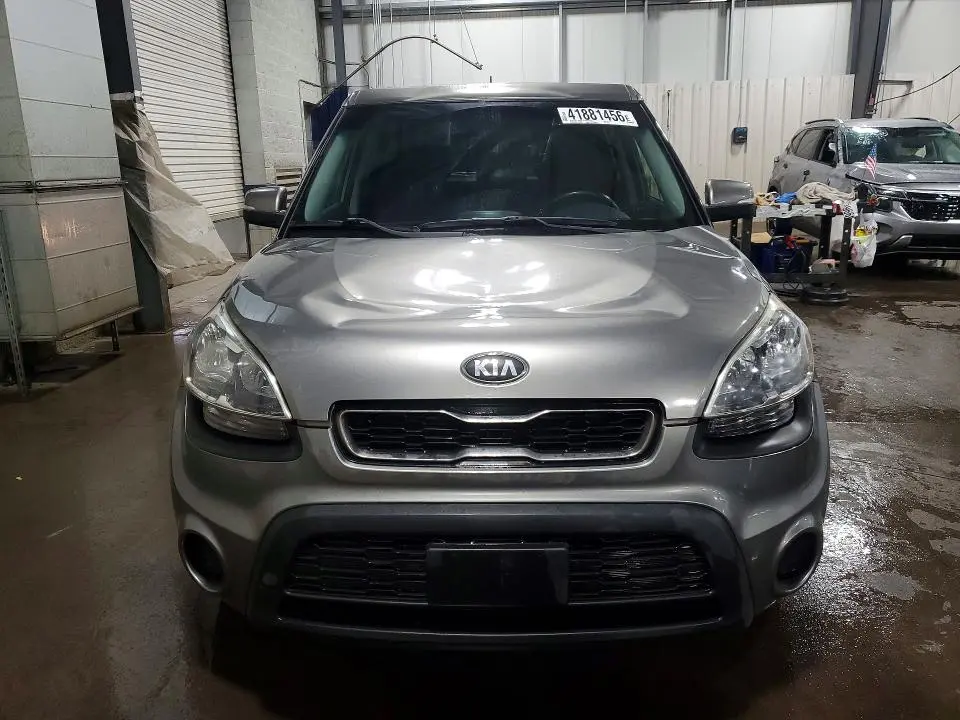 2013 KIA SOUL +  