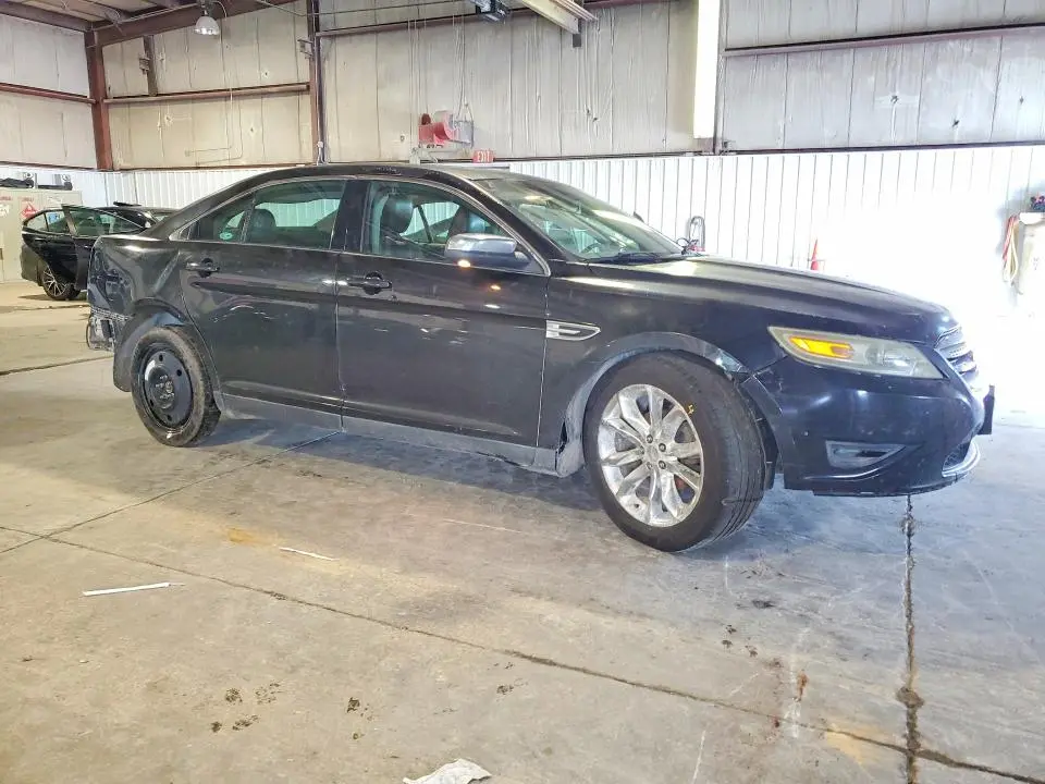 2010 FORD TAURUS LIMITED  