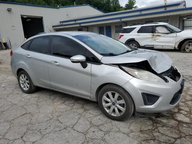 2013 FORD FIESTA SE  