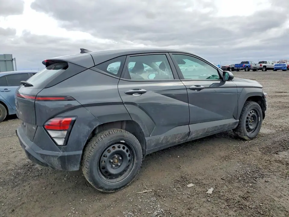 2025 HYUNDAI KONA SE  