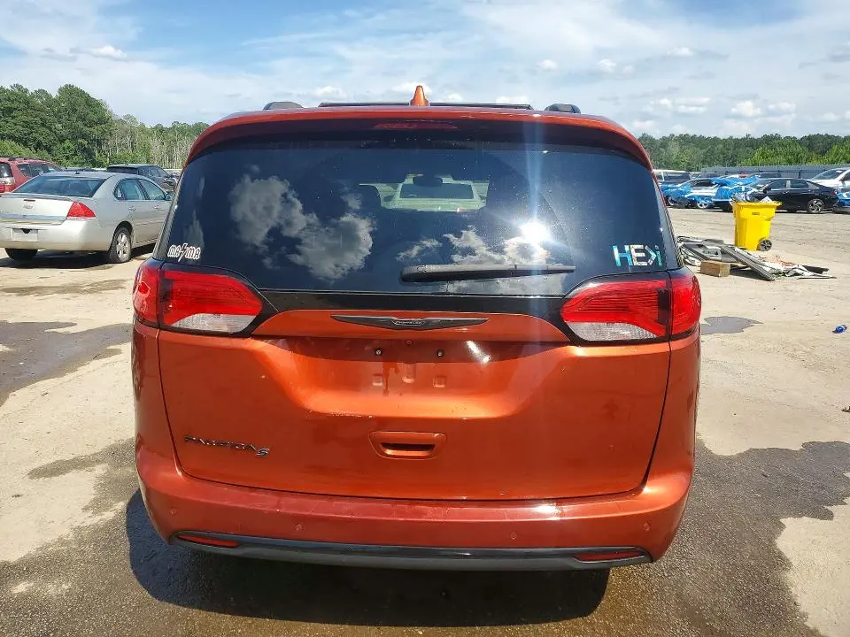 2018 CHRYSLER PACIFICA TOURING L  