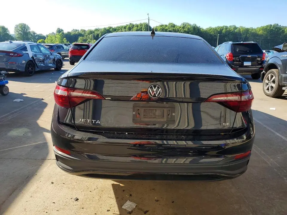 2024 VOLKSWAGEN JETTA SE  