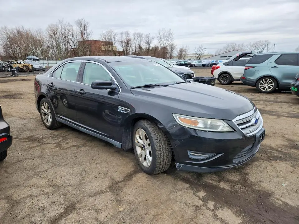 2011 FORD TAURUS SEL  