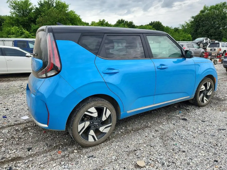 2023 KIA SOUL   