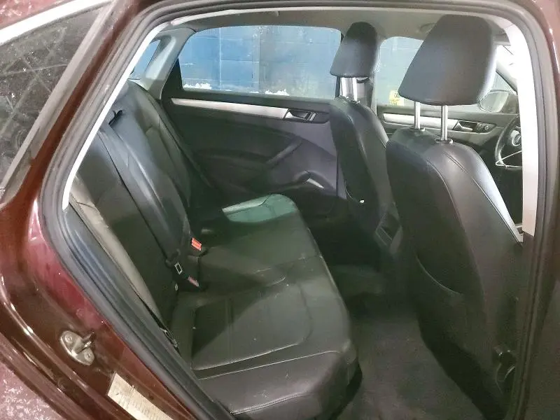 2012 VOLKSWAGEN PASSAT SE  