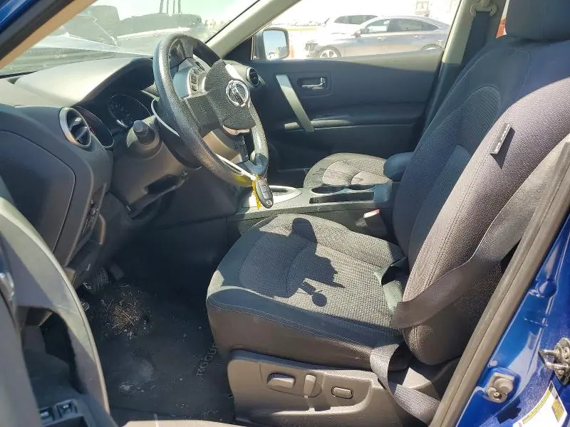 2011 NISSAN ROGUE S  