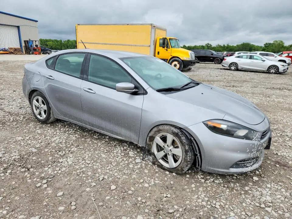 2015 DODGE DART SXT  