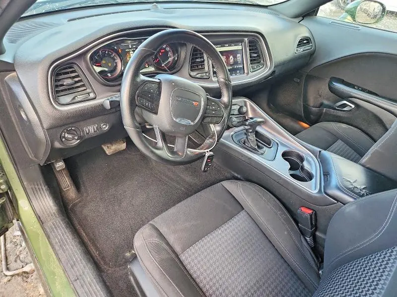 2020 DODGE CHALLENGER SXT  